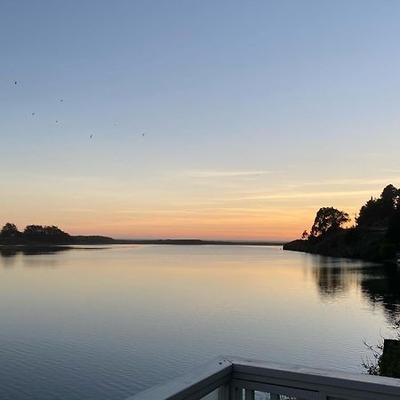 Jenner Inn Екстериор снимка
