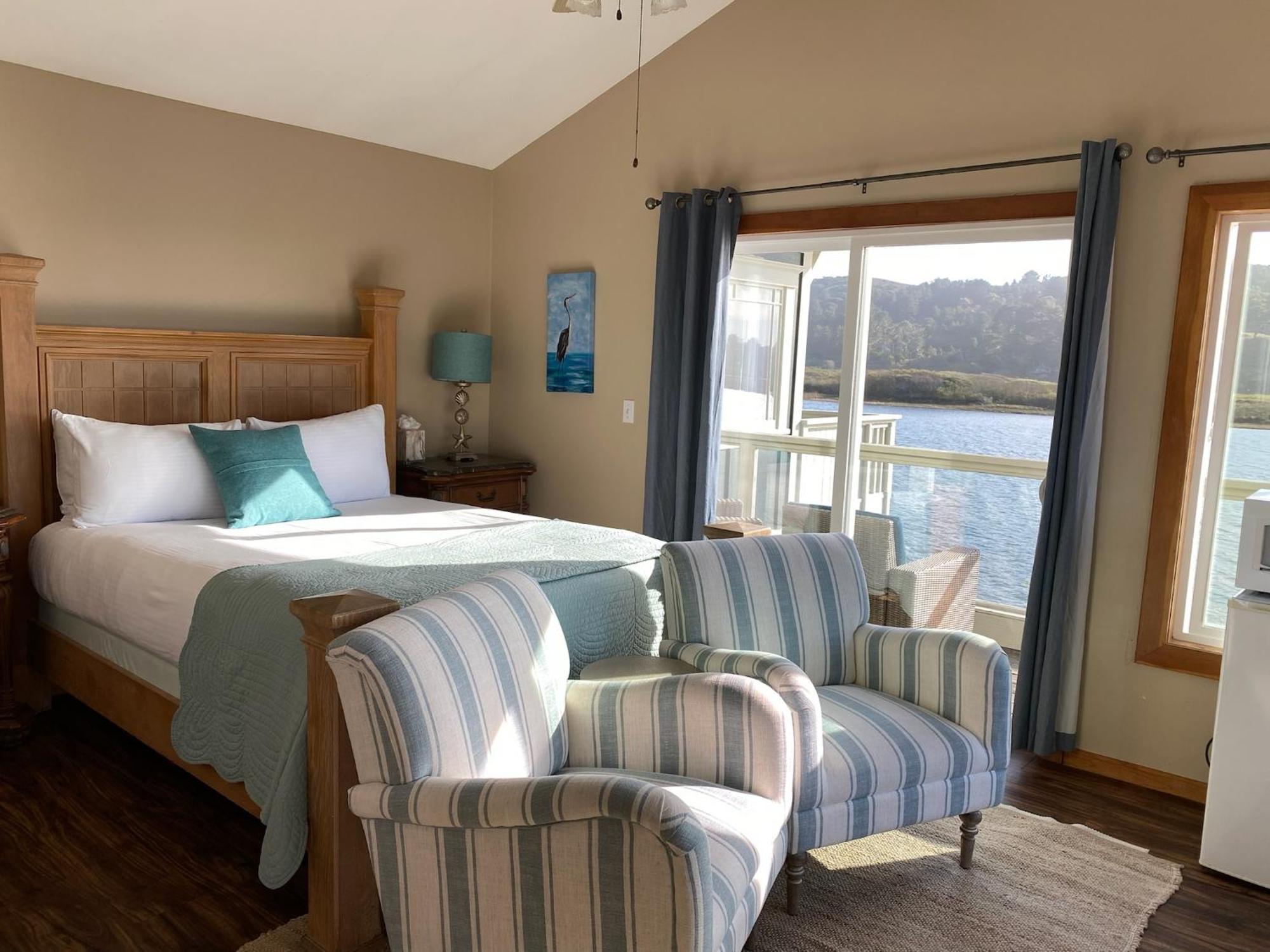 Jenner Inn Стая снимка