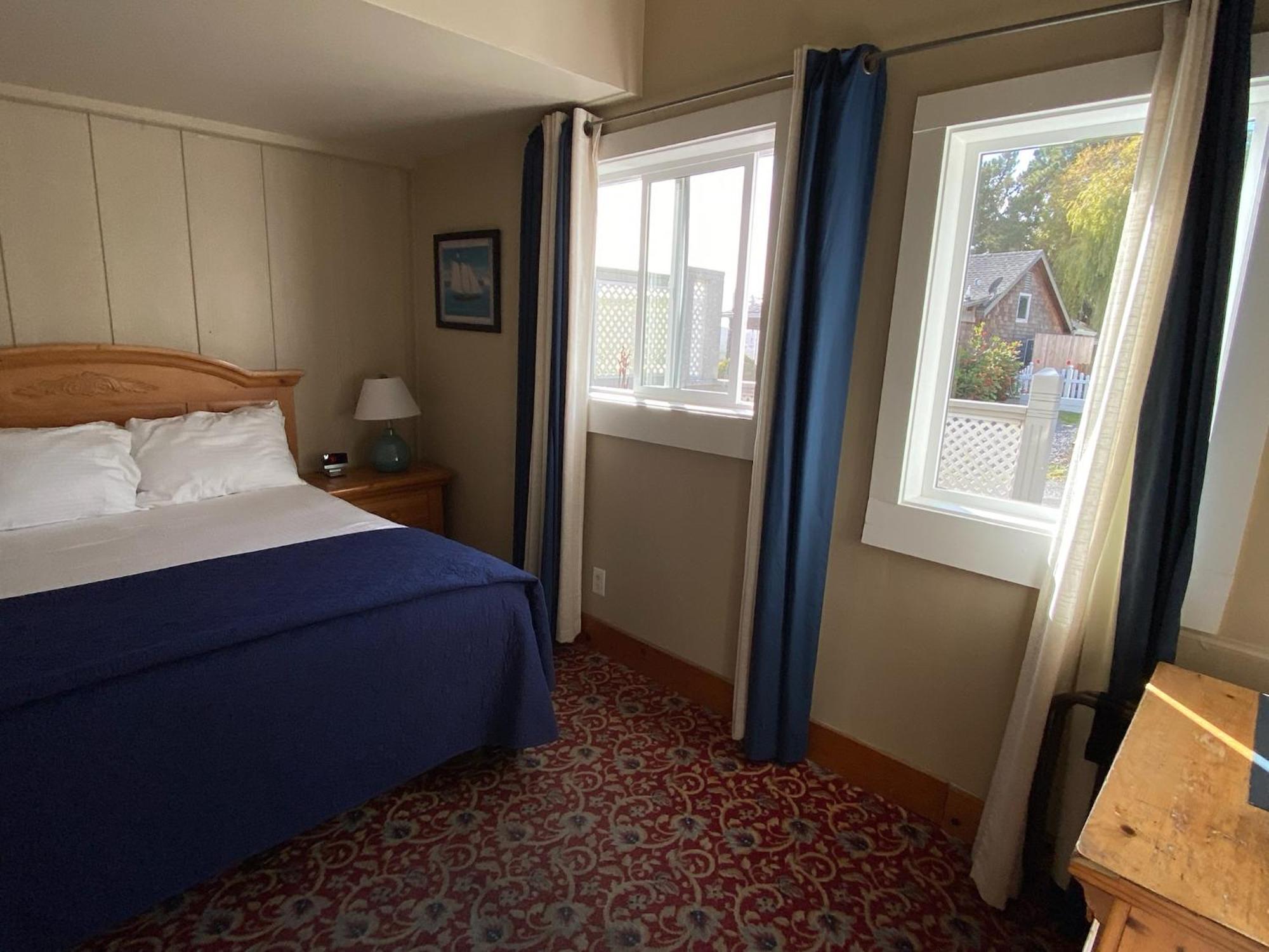 Jenner Inn Стая снимка